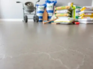 Jaki beton na posadzkę? Wybór idealnego rozwiązania dla Twojego domu