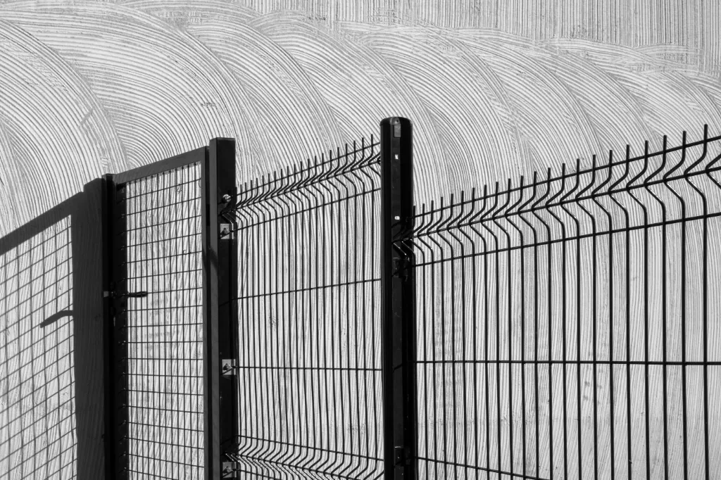Jakie fundamenty przygotować pod ogrodzenie panelowe